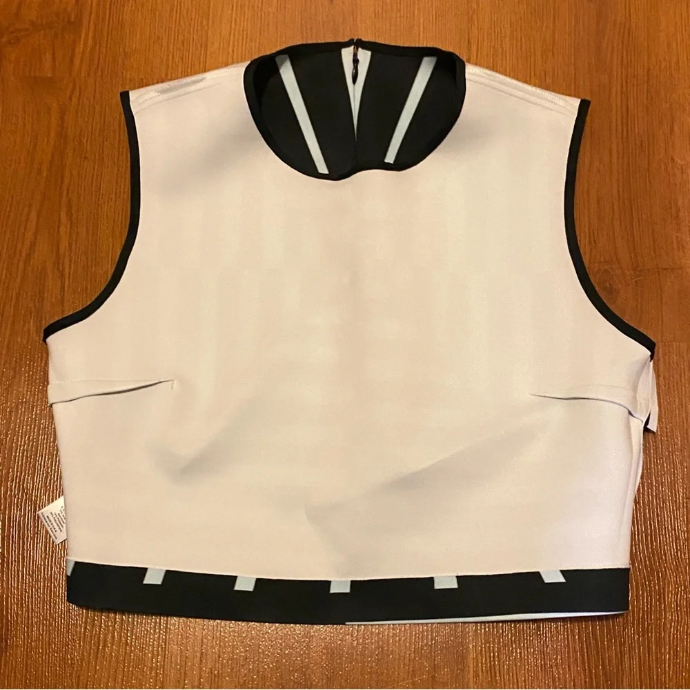 Geometric pattern crop top - Picture 13 of 16